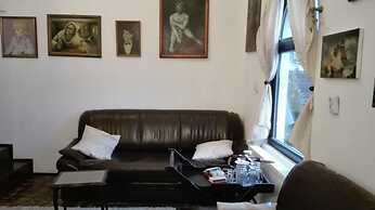 Lili's House