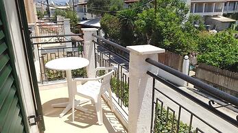 F S Kavos