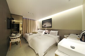 Hotel yaja wirye