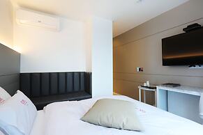 Hotel yaja wirye