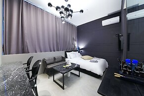 Hotel yaja wirye