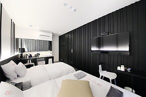 Hotel yaja wirye