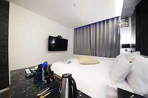 Hotel yaja wirye