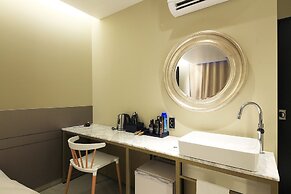 Hotel yaja wirye