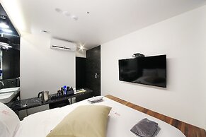 Hotel yaja wirye