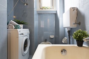 notaMi -  Titty House Crocetta
