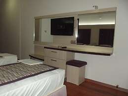 Bronze Hotel