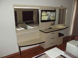 Bronze Hotel