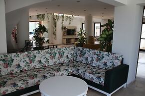 Bronze Hotel