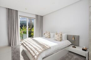Mountain Marina Luxury Apartments