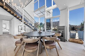 Mountain Marina Luxury Apartments