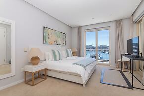 Mountain Marina Luxury Apartments