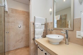 Mountain Marina Luxury Apartments