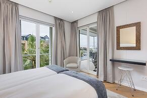 Mountain Marina Luxury Apartments