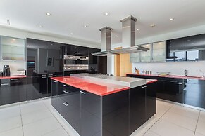 Mountain Marina Luxury Apartments