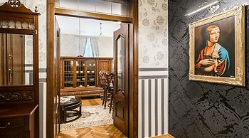 Exclusive Royal Apartments