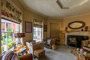 Darwin's Townhouse