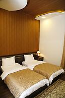Tomu's Hotel