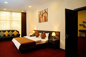 Tomu's Hotel