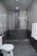 Tomu's Hotel