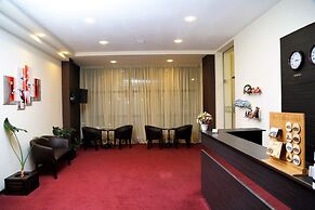 Tomu's Hotel