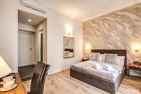 River Luxury Suites