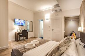 River Luxury Suites