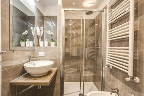River Luxury Suites