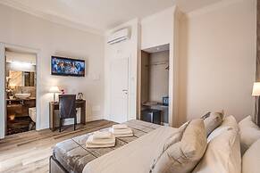 River Luxury Suites