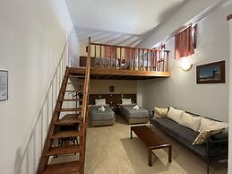 Eleni Rooms