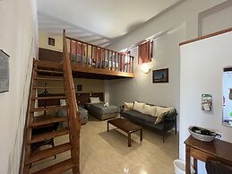 Eleni Rooms