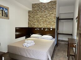 Eleni Rooms