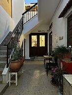 Eleni Rooms