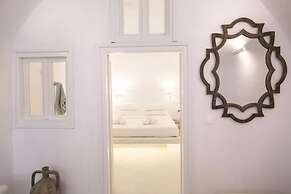 Morfi Cave House