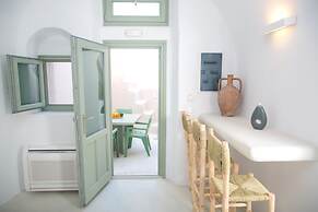 Morfi Cave House