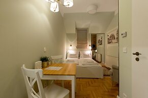 Roland Apartments