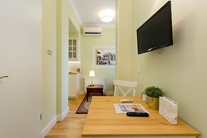 Roland Apartments