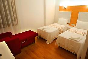 Ugur Hotel