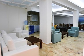 Ugur Hotel