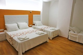 Ugur Hotel