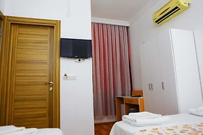 Ugur Hotel