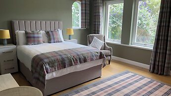 Loch Ness Cottages