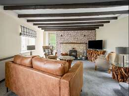 Loch Ness Cottages