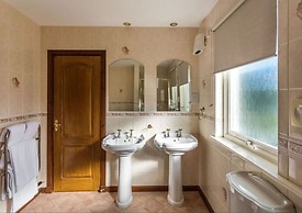 Loch Ness Cottages