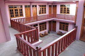 Shwe Nadi Guest House