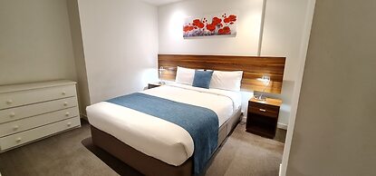 Flinders Street Apartments