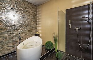 Aqualux Wellness & Tagungshotel