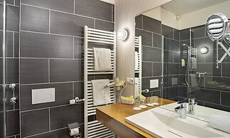 Aqualux Wellness & Tagungshotel