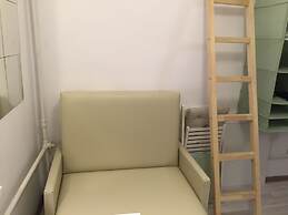 Studio apartment on 12 Liniya