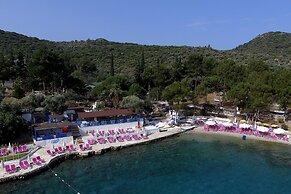 Delos Beach Hotel